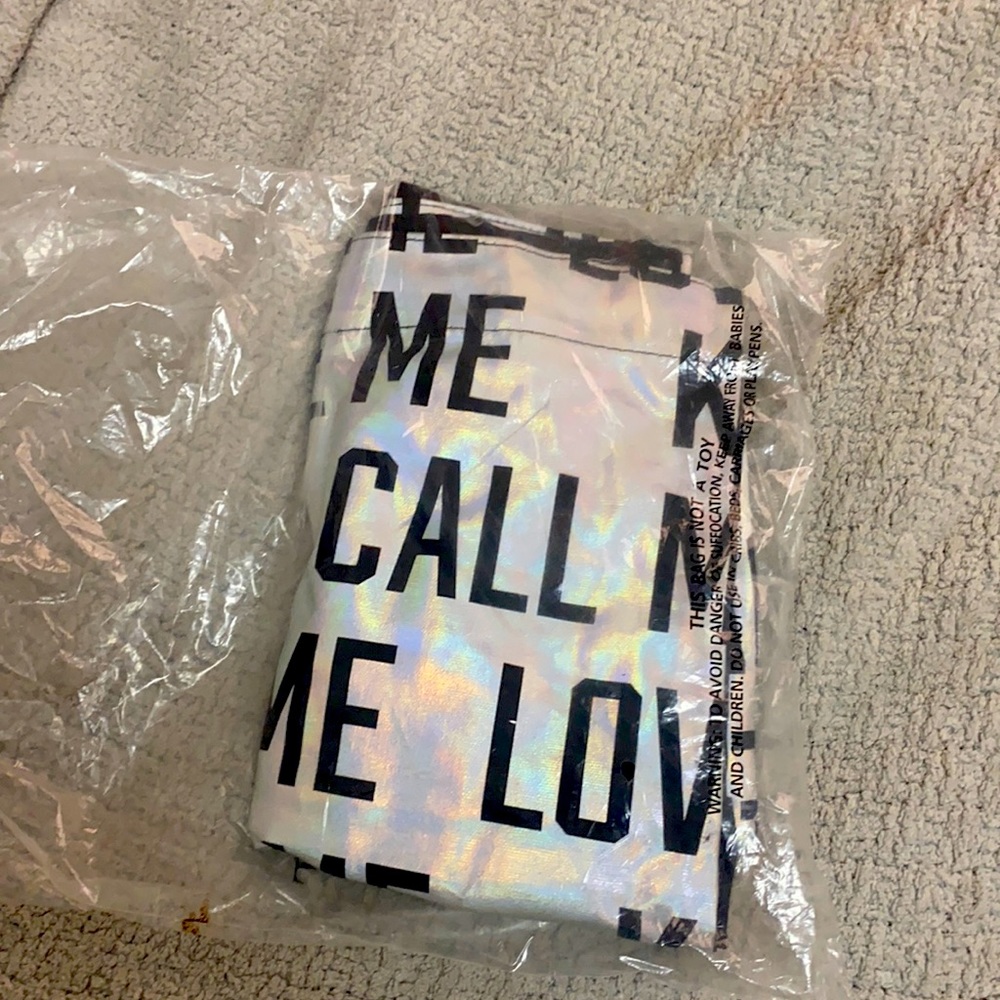 NEW VS Tote